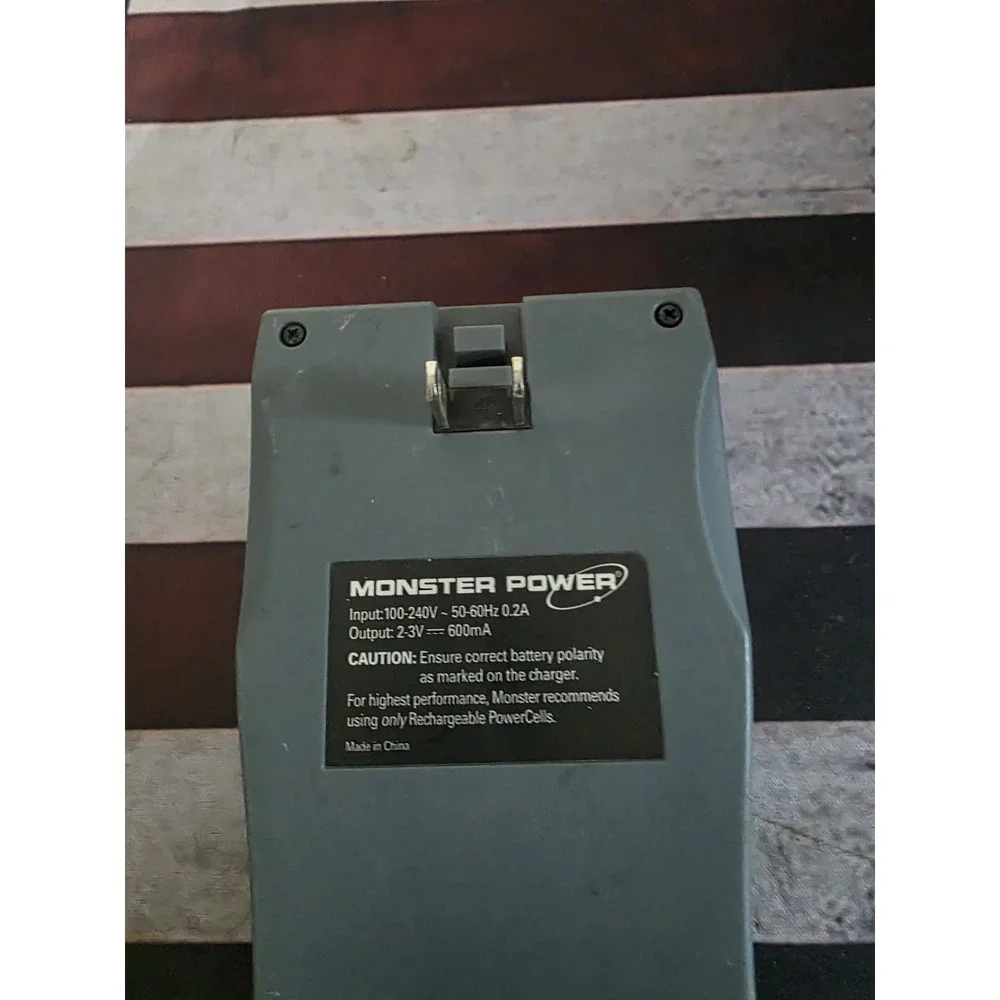 Monster Power AA Battery Charger Ultra High Capacity Rapid Charger Output 3vdc